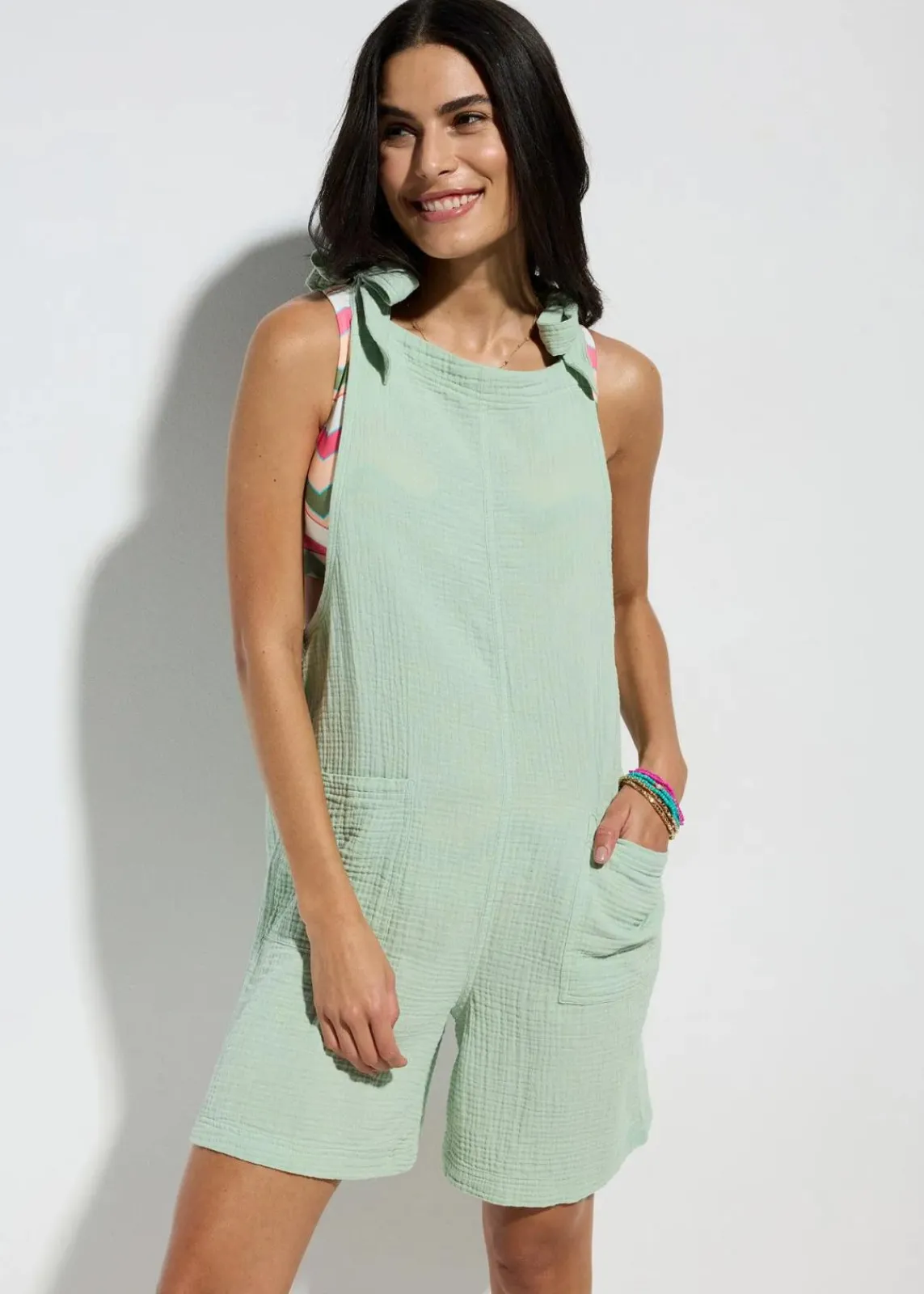bonprix Strandmode|Bademode·Strandmode^Strandjumpsuit aus luftigem Musselin hellschilf