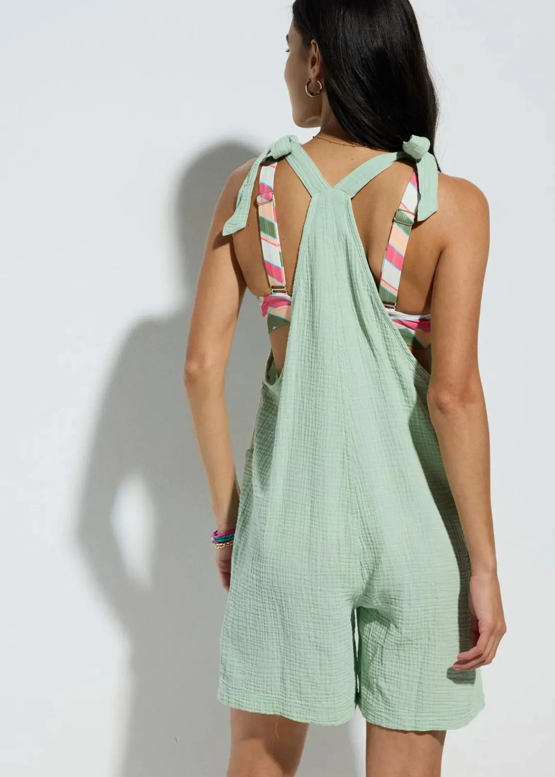 bonprix Strandmode|Bademode·Strandmode^Strandjumpsuit aus luftigem Musselin hellschilf