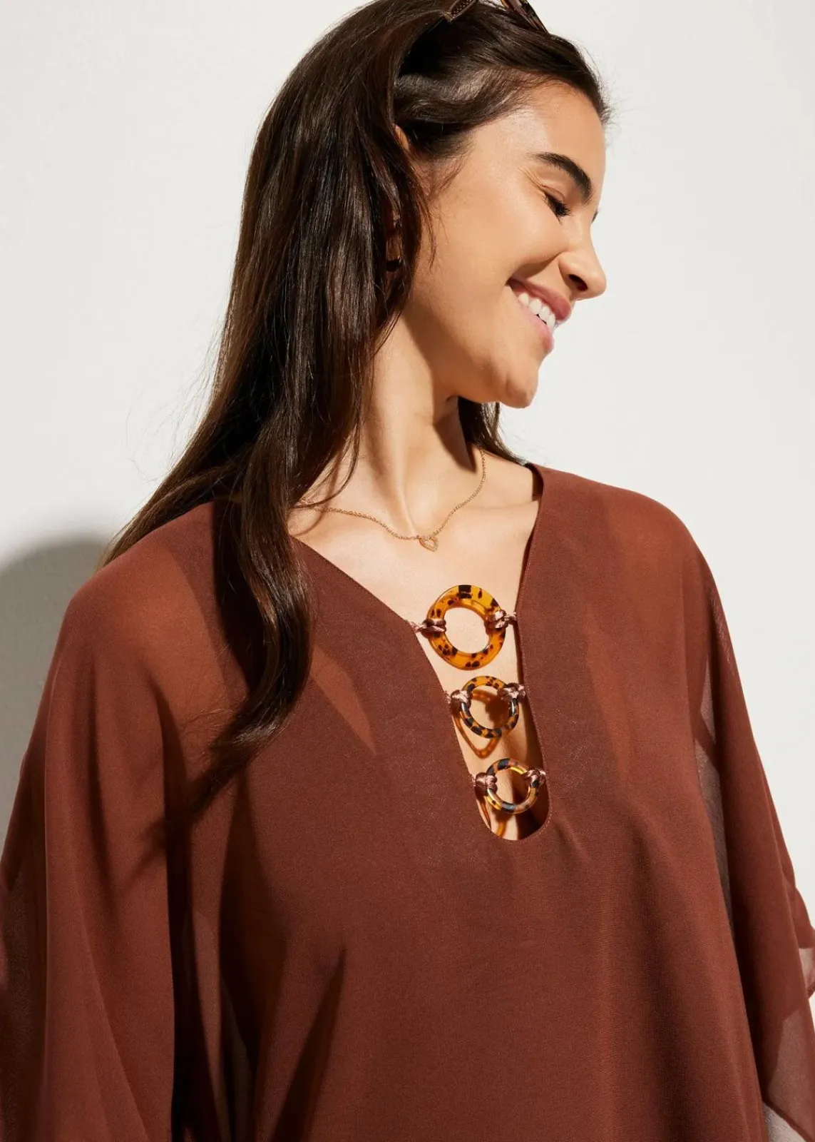 bonprix Nachhaltigere Materialien|Kleider^Strandtunika aus leichtem Chiffon rauchbraun