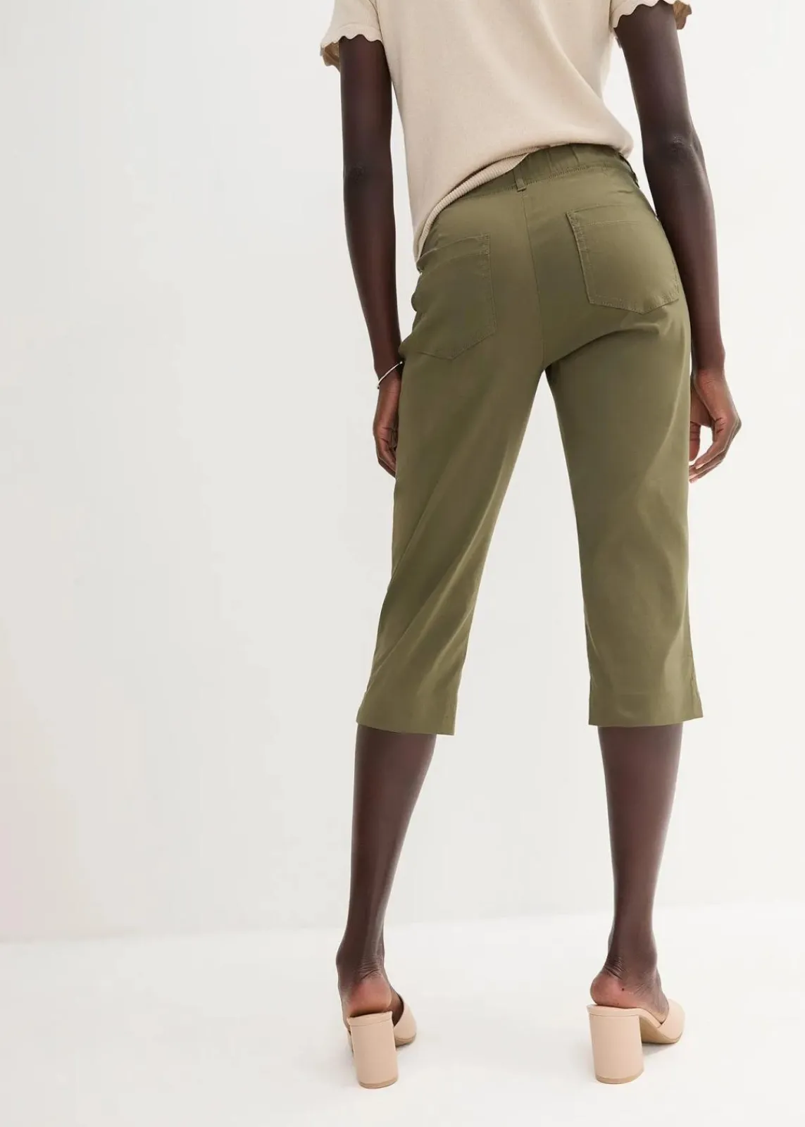 bonprix Hosen^Stretchcapri mit Schlupfbund dunkeloliv