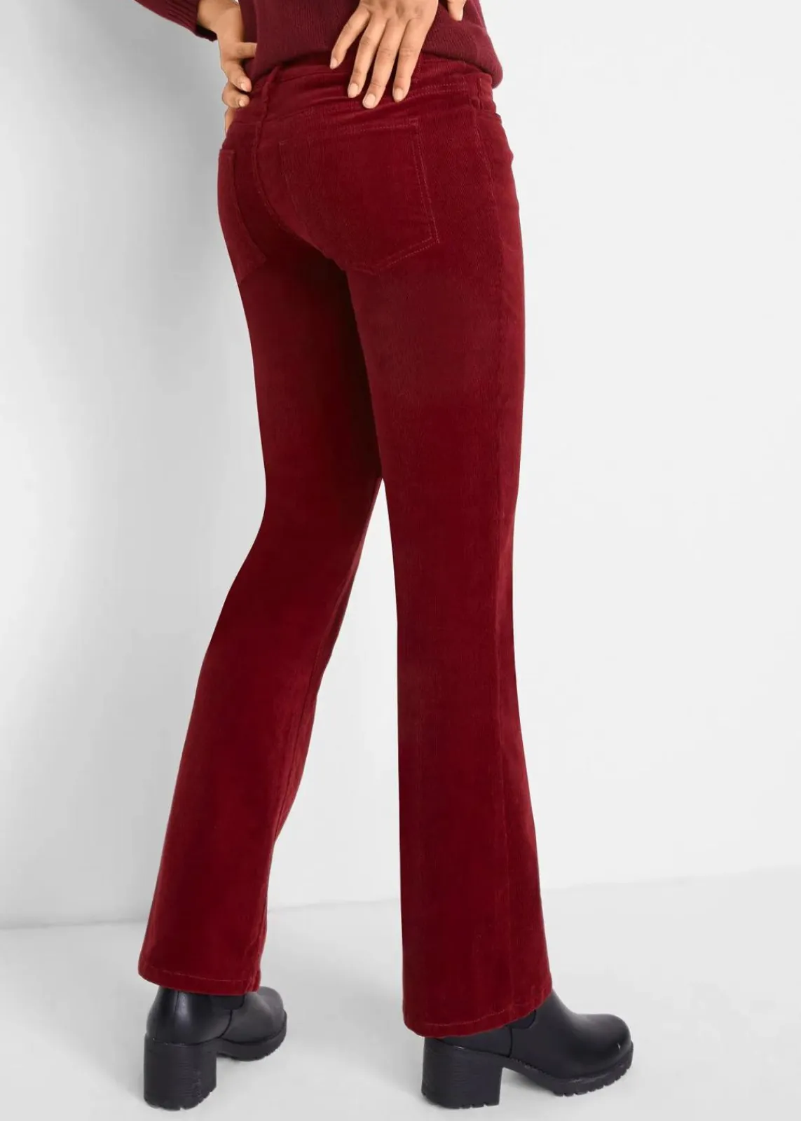 bonprix Hosen|Bekleidung·Kleider^Stretch-Cordhose, Bootcut kastanienrot