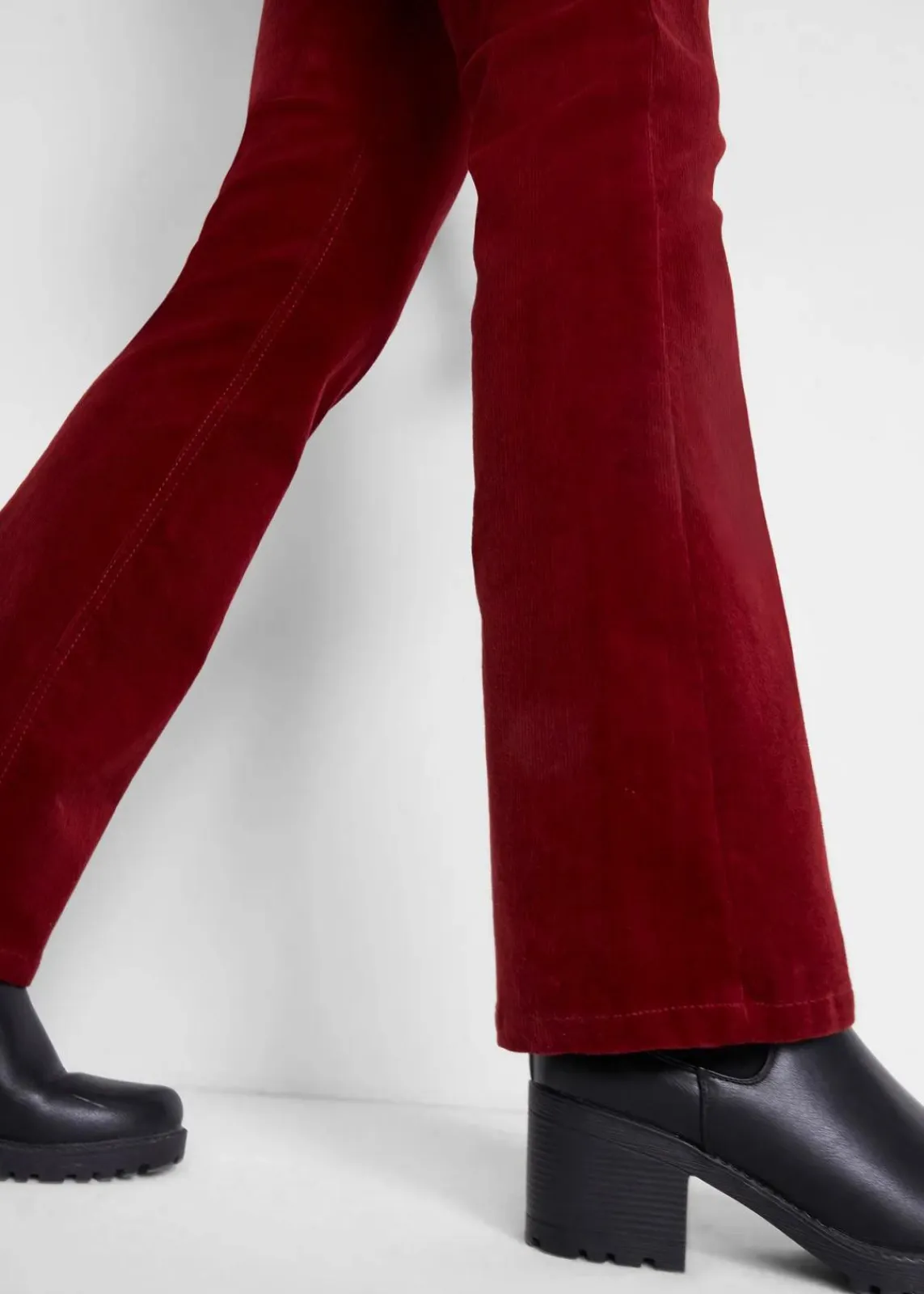 bonprix Hosen|Bekleidung·Kleider^Stretch-Cordhose, Bootcut kastanienrot