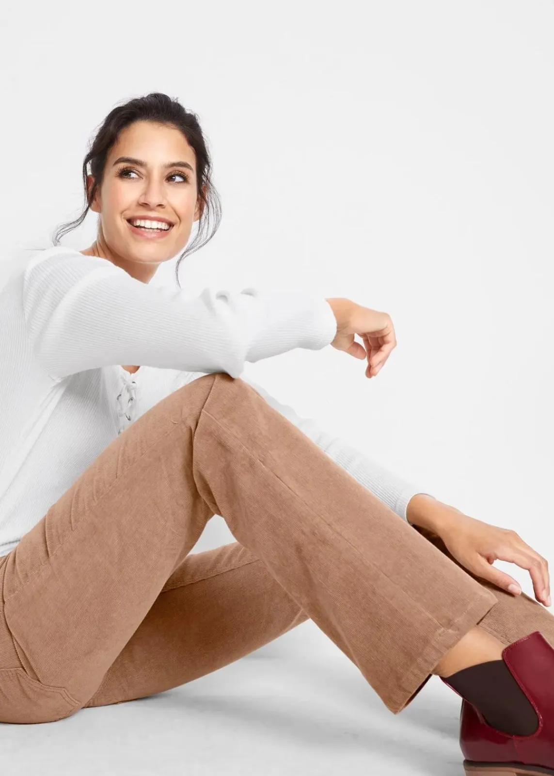 bonprix Hosen|Bekleidung·Kleider^Stretch-Cordhose, Bootcut camel