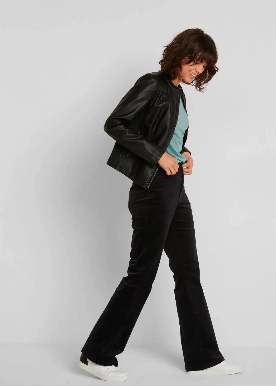 bonprix Bekleidung·Kleider|Hosen^Stretch-Cord-Schlaghose mit High-Waist-Bequembund schwarz