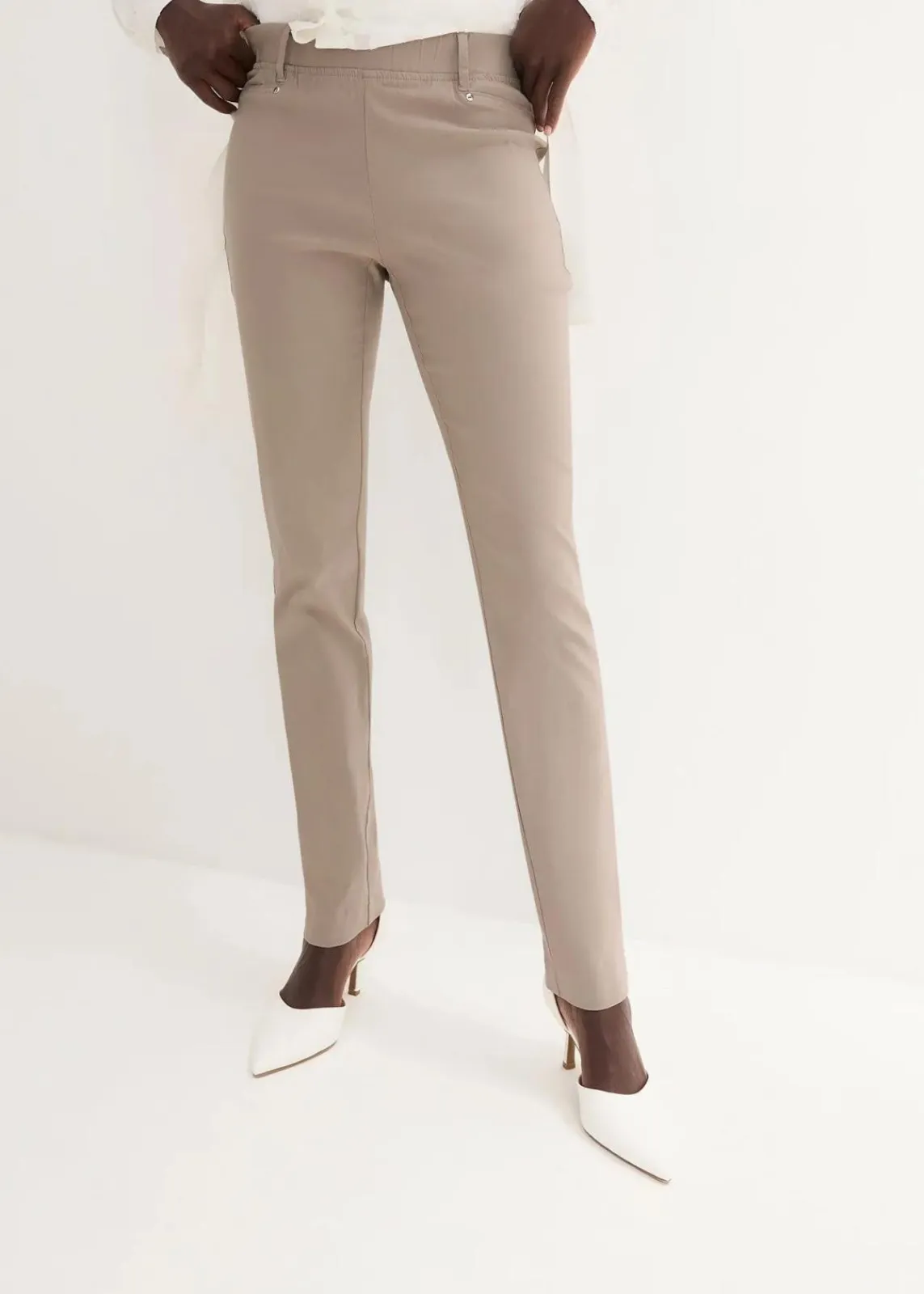 bonprix Hosen|Kurzgrößen^Stretchhose in Schlupfform taupe