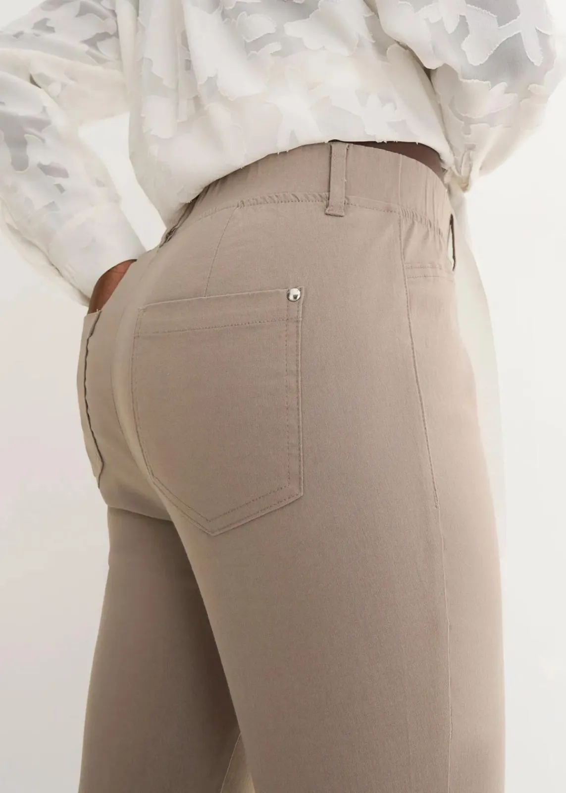 bonprix Hosen|Kurzgrößen^Stretchhose in Schlupfform taupe