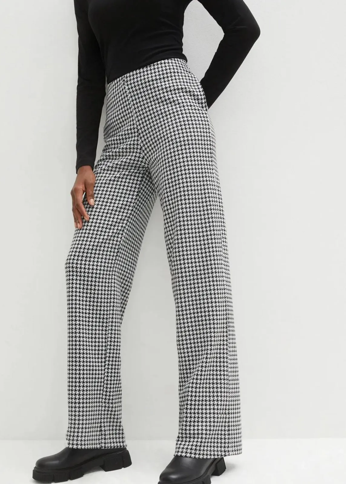 bonprix Bekleidung·Kleider|Hosen^Stretch-Hose mit Hahnentrittmuster, Wide leg schwarz / weiss kariert