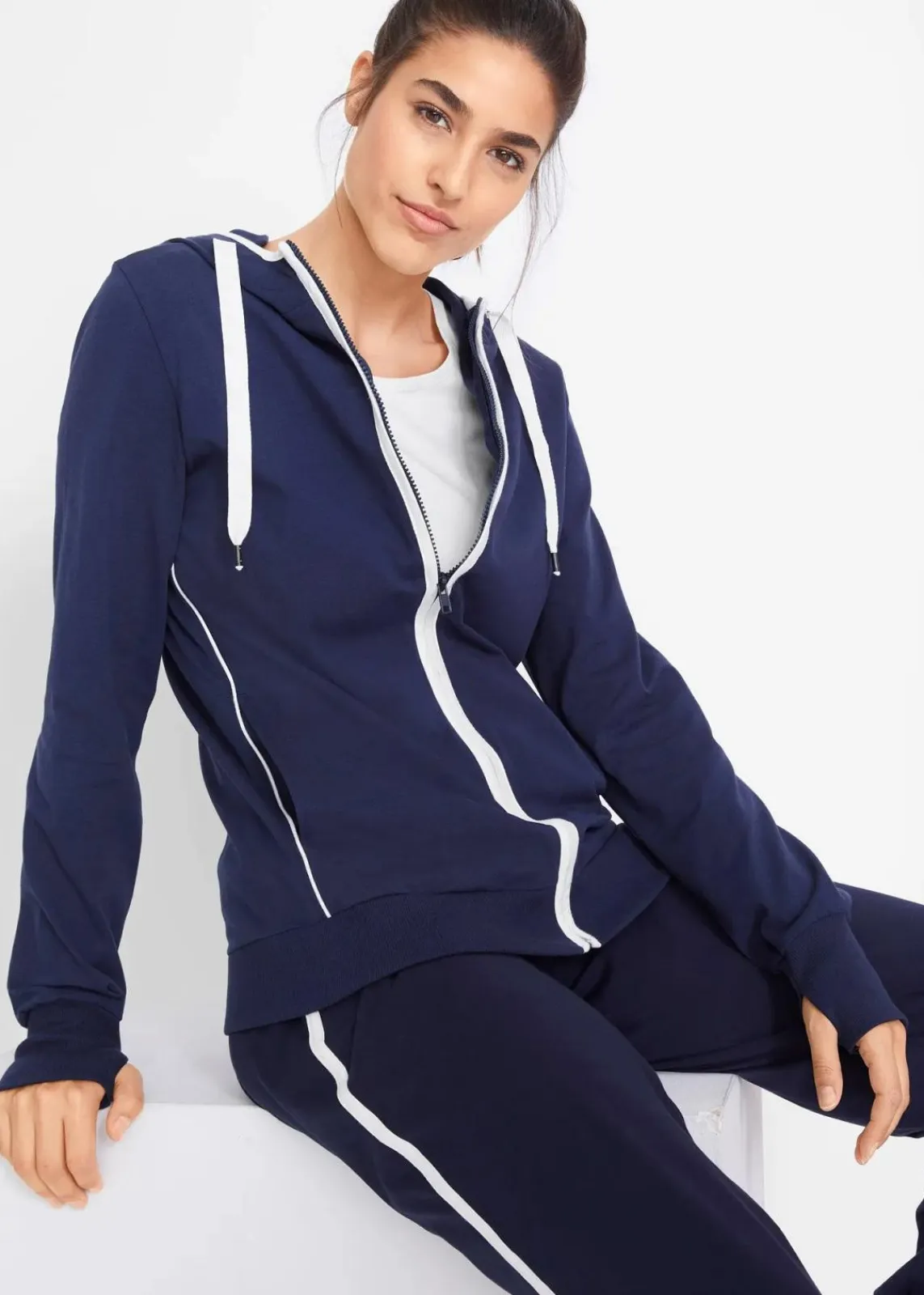 bonprix Sweat|Bekleidung·Blusen & Tuniken^Stretch-Sweatjacke mit Baumwolle dunkelblau