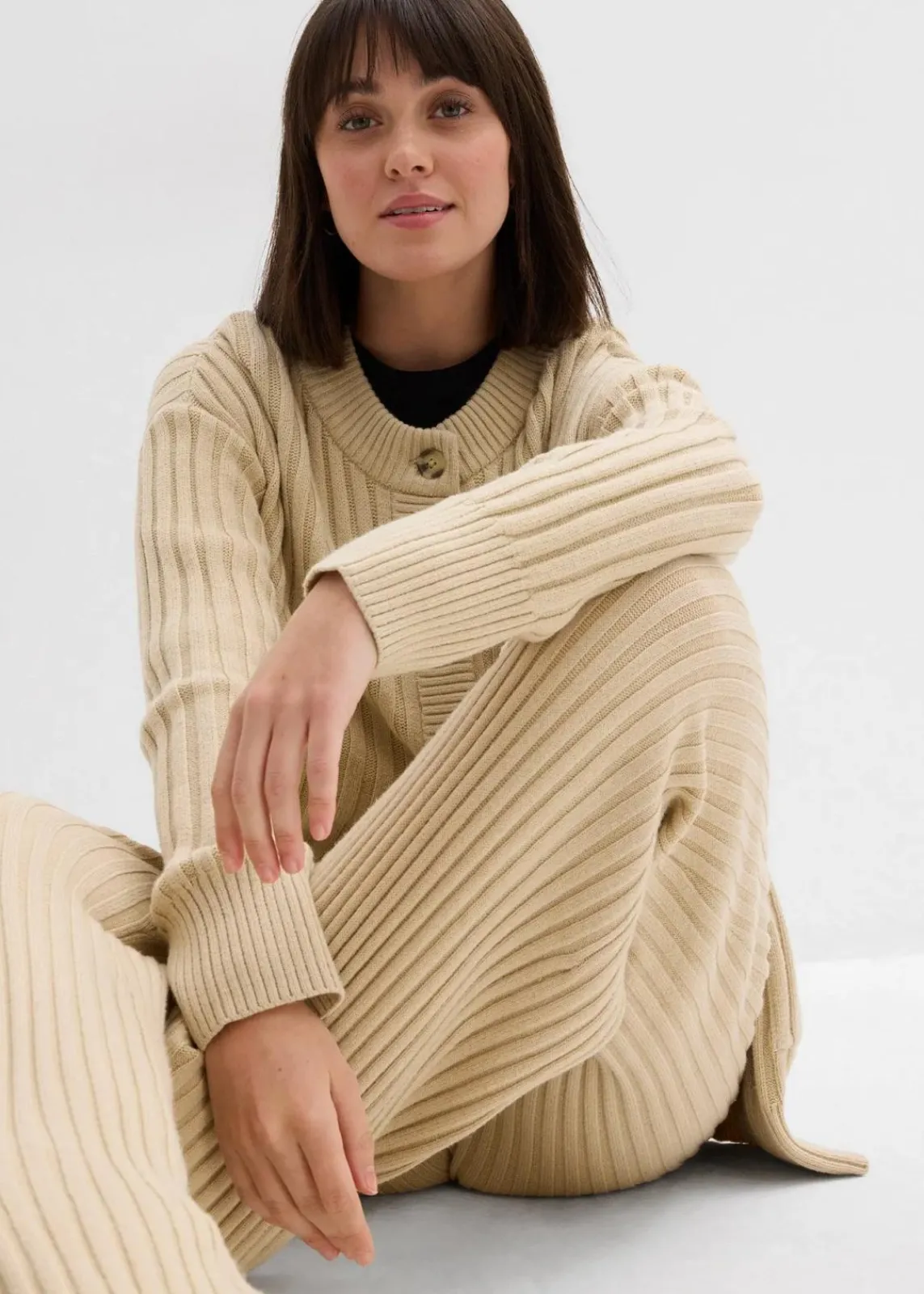 bonprix Bekleidung·Kleider|Hosen^Strickhose aus softem Viskose-Mix hellsand