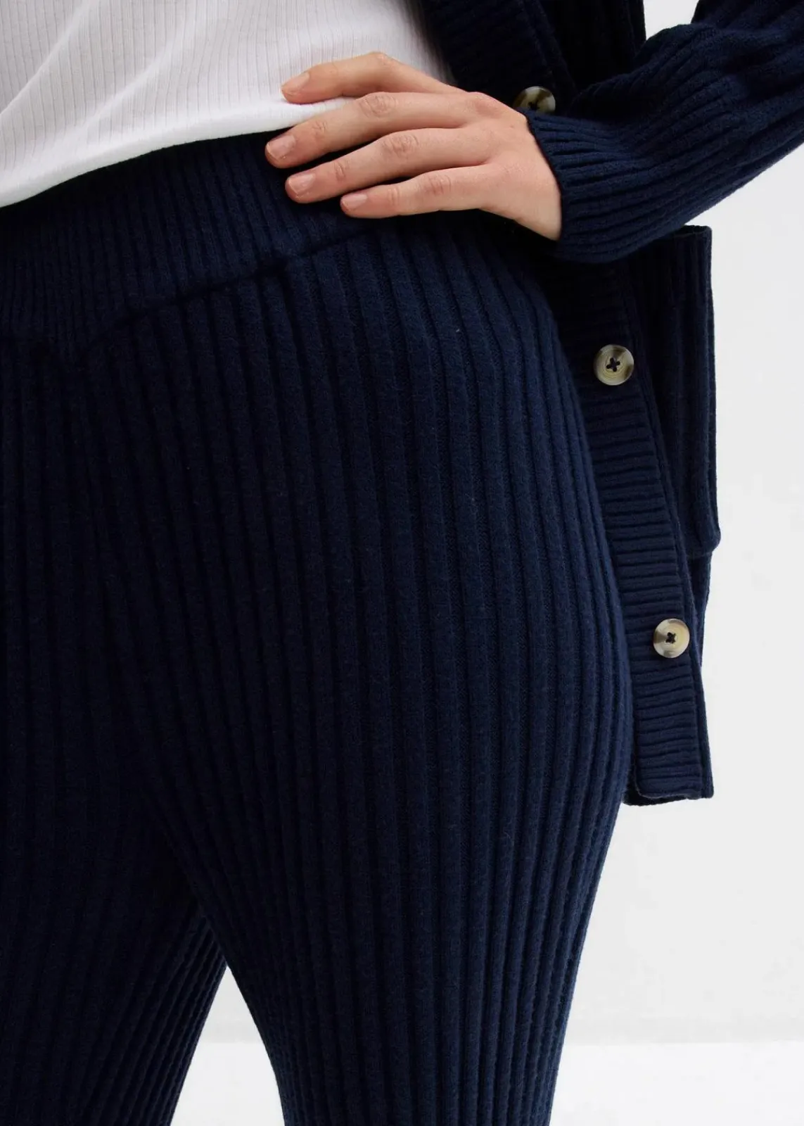 bonprix Hosen|Bekleidung·Kleider^Strickhose aus softem Viskose-Mix dunkelblau