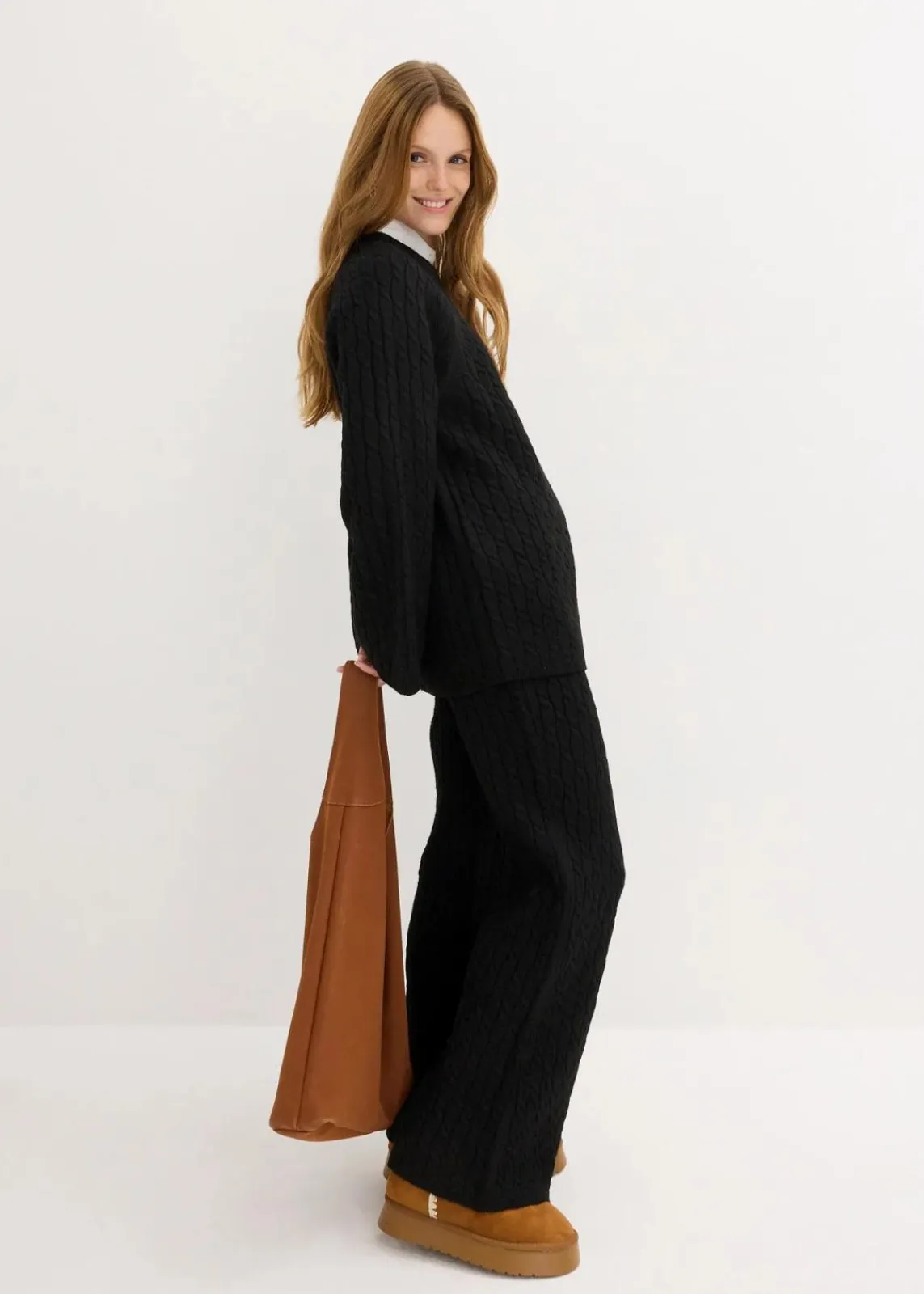 bonprix Bekleidung·Kleider|Hosen^Strickhose mit Zopfmuster schwarz