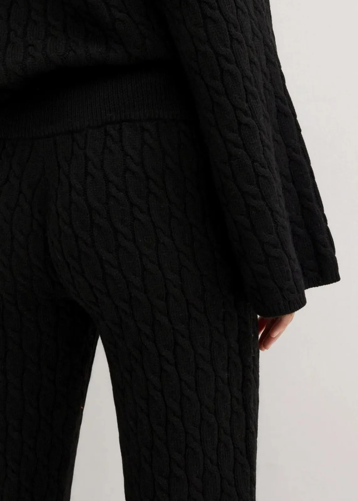 bonprix Bekleidung·Kleider|Hosen^Strickhose mit Zopfmuster schwarz
