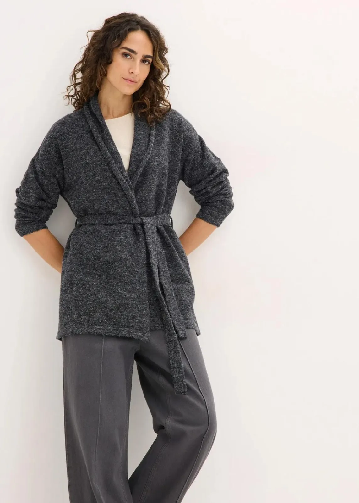 bonprix Pullover & Strickjacken|Strickmode^Strickjacke aus flauschigem Hairy Knit anthrazit meliert