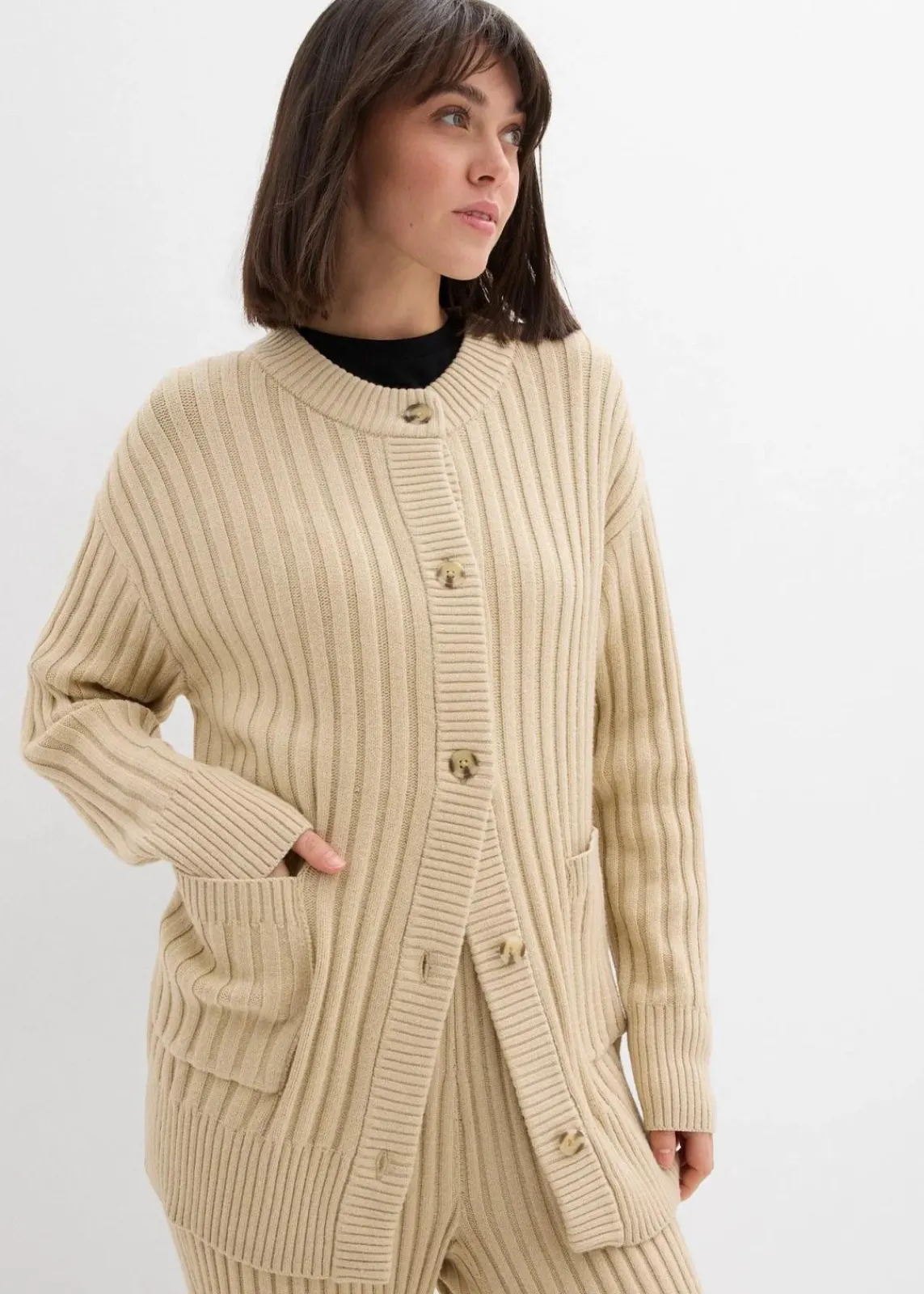 bonprix Bekleidung·Umstandsmode|Bekleidung·Jeans^Strickjacke aus softem Viskose-Mix hellsand