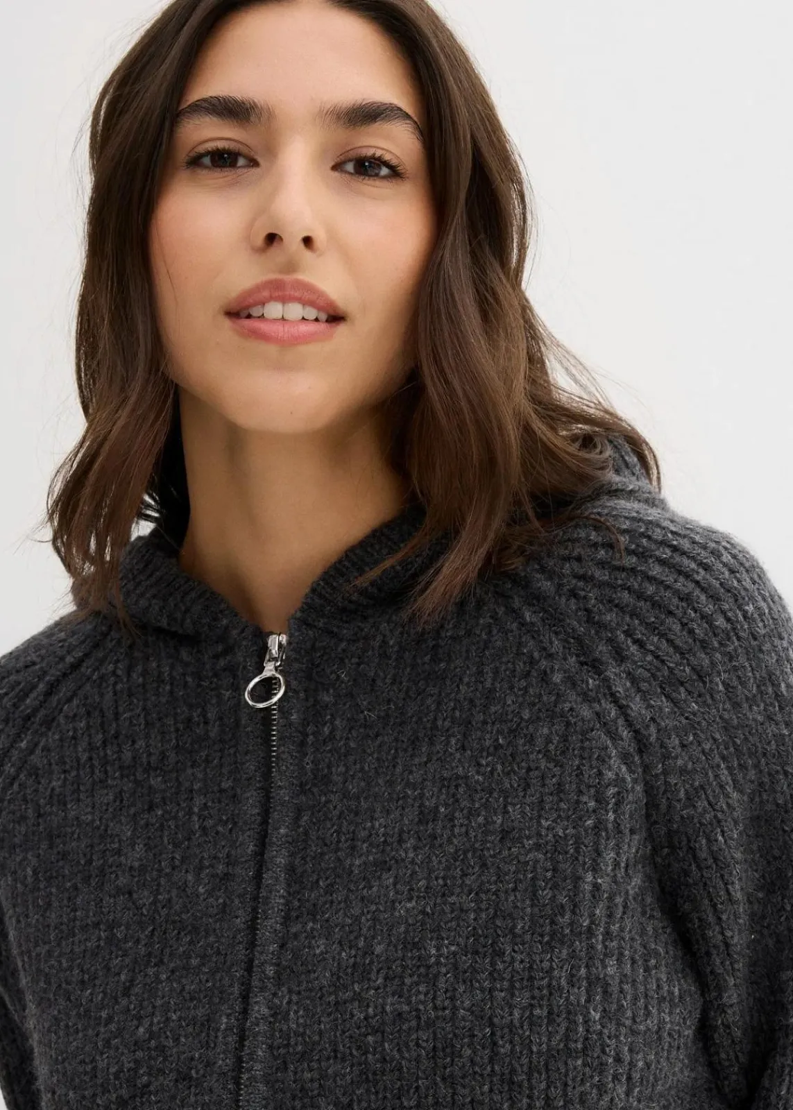 bonprix Pullover & Strickjacken|Strickmode^Strickjacke mit Kapuze anthrazit meliert