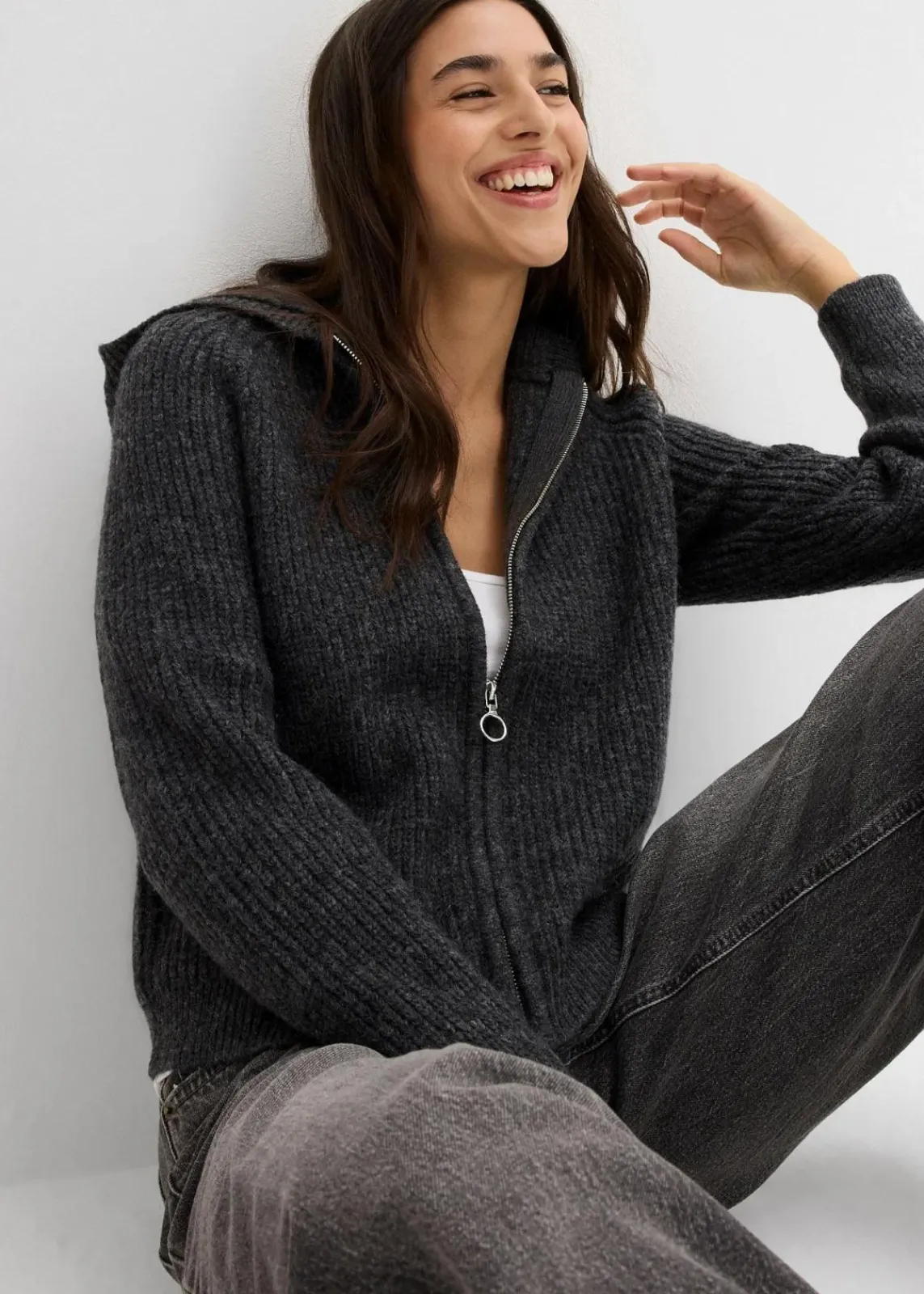 bonprix Pullover & Strickjacken|Strickmode^Strickjacke mit Kapuze anthrazit meliert