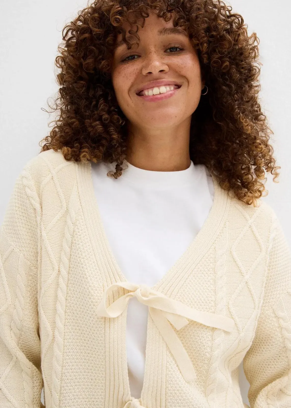 bonprix Bekleidung·Umstandsmode|Strickmode^Strickjacke mit Schleifen natur