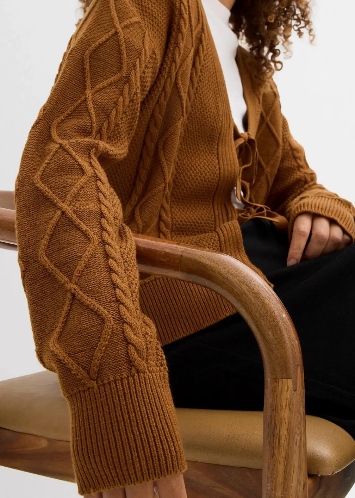 bonprix Bekleidung·Umstandsmode|Strickmode^Strickjacke mit Schleifen nougat