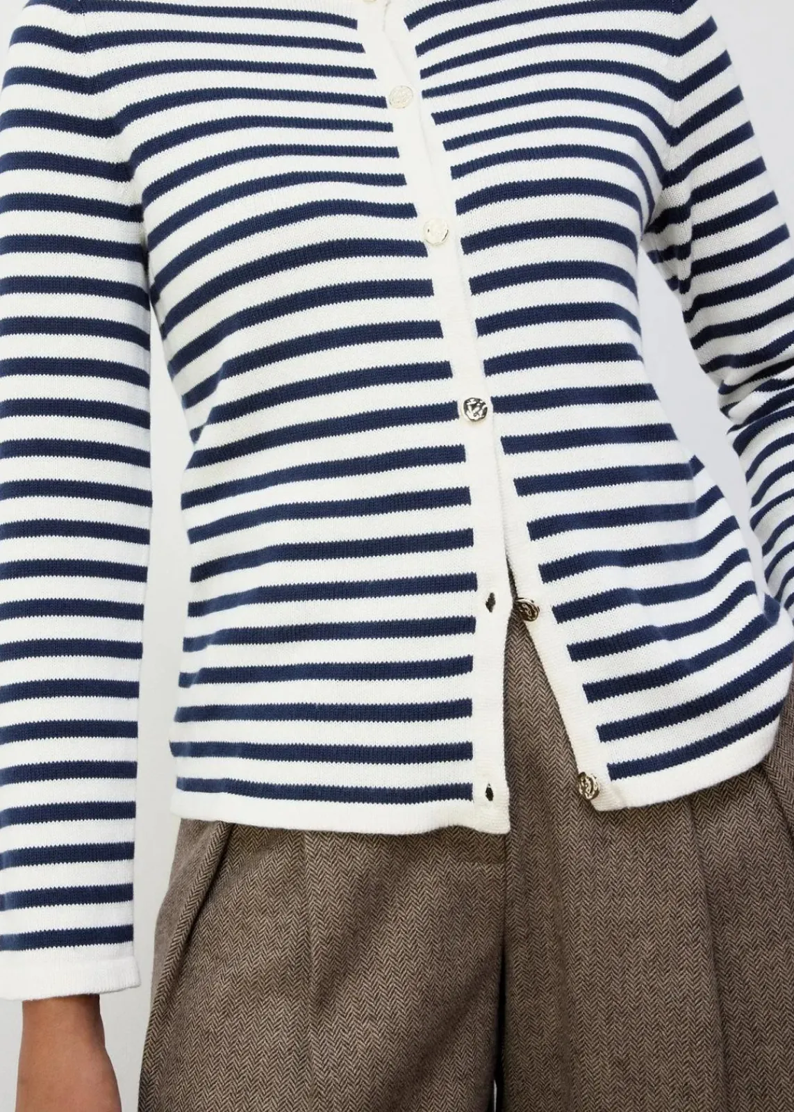 bonprix Strickmode|Pullover & Strickjacken^Strickjacke mit Seidenanteil dunkelblau/wollweiß gestreift