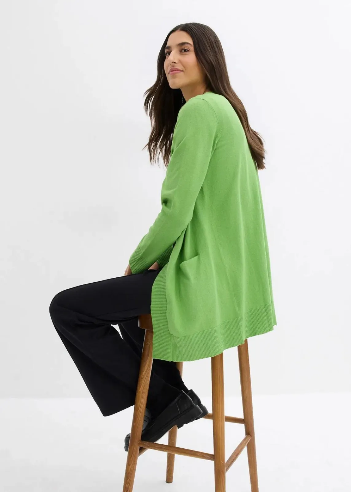 bonprix Bekleidung·Umstandsmode|Bekleidung·Röcke^Strickjacke mit Taschen, Langarm kleegrün
