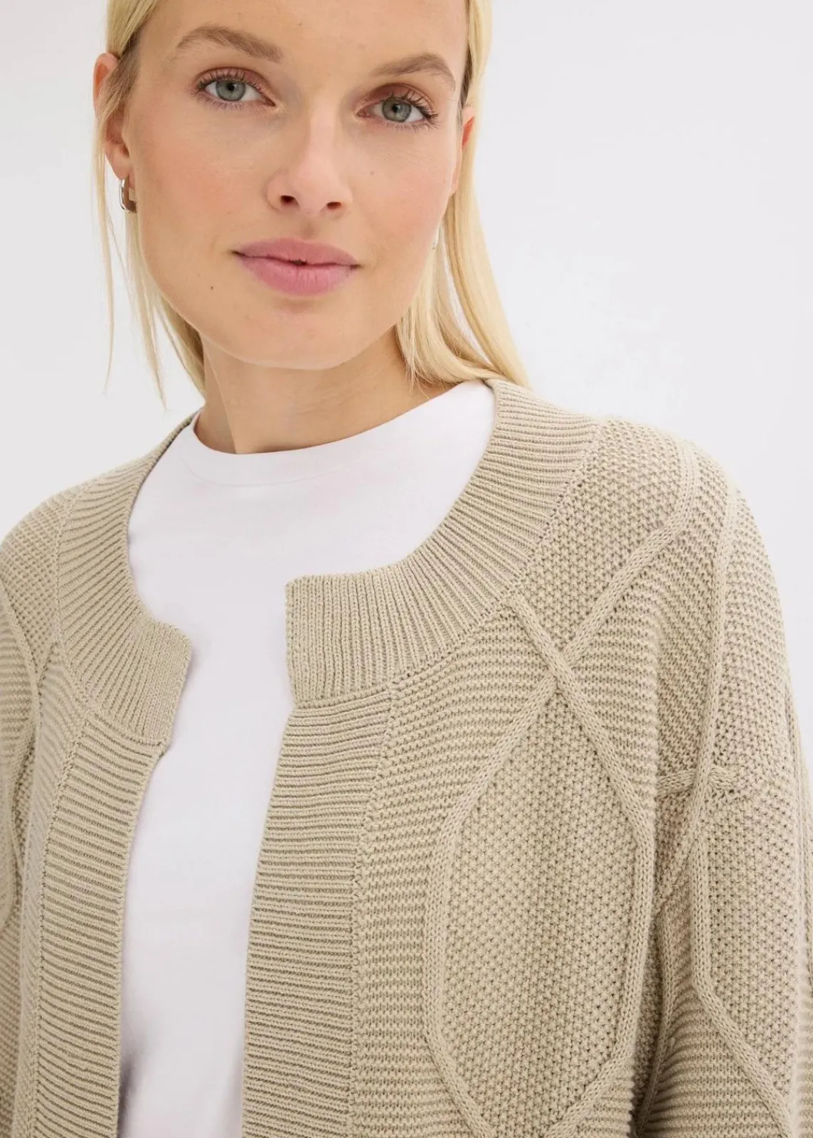 bonprix Bekleidung·Umstandsmode|Bekleidung·Jeans^Strickjacke mit Zopfmuster mattschilf meliert