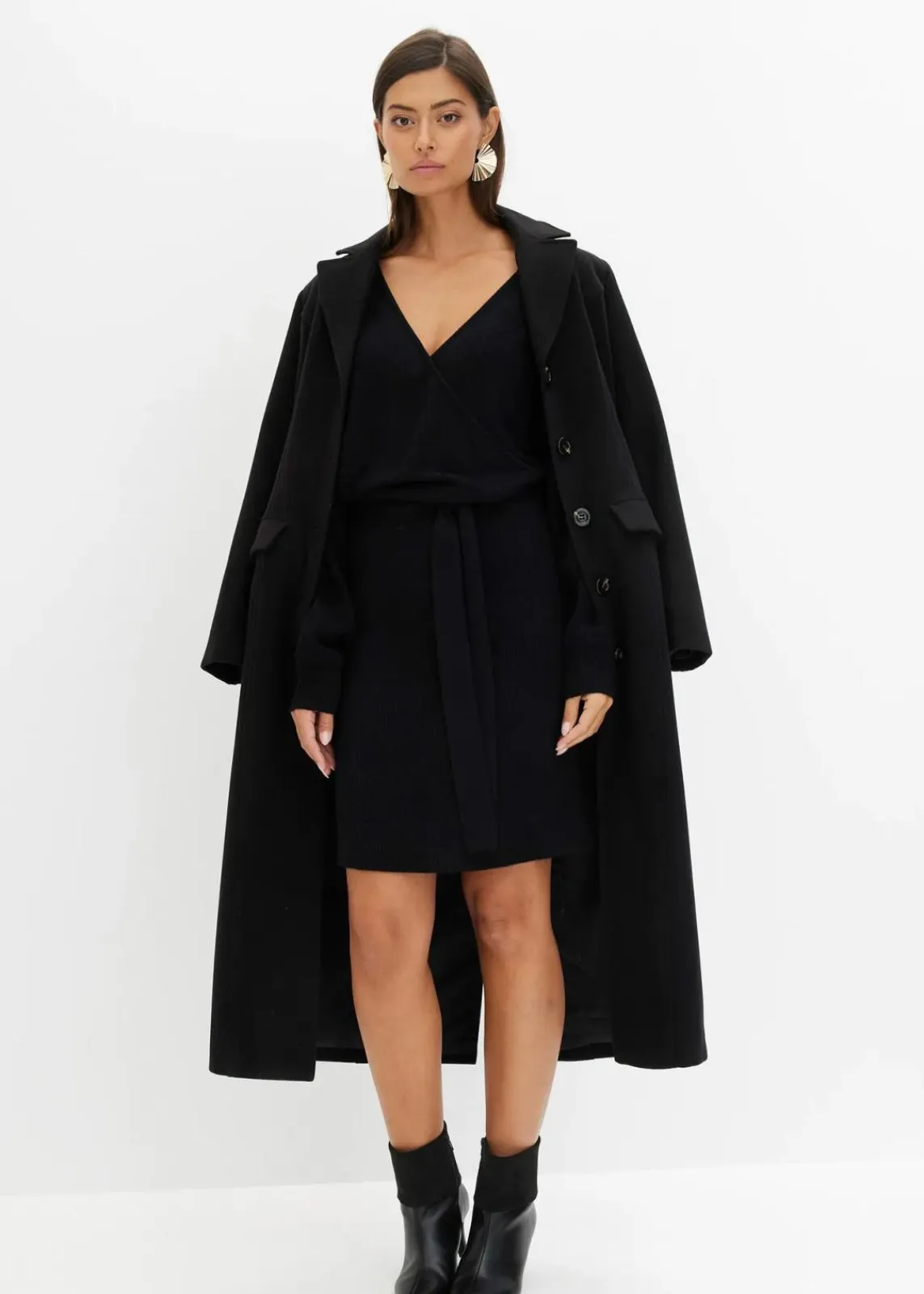bonprix Bekleidung·Pullover & Strickjacken|Nachhaltigere Materialien^Strickkleid aus Viskose-Mix schwarz