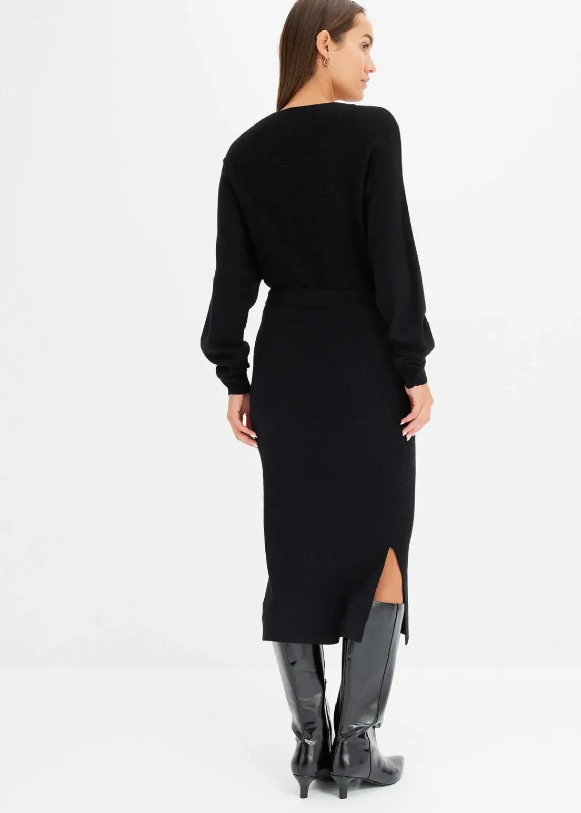bonprix Kleider|Strickmode^Strickkleid aus fließendem Viskose-Mix schwarz