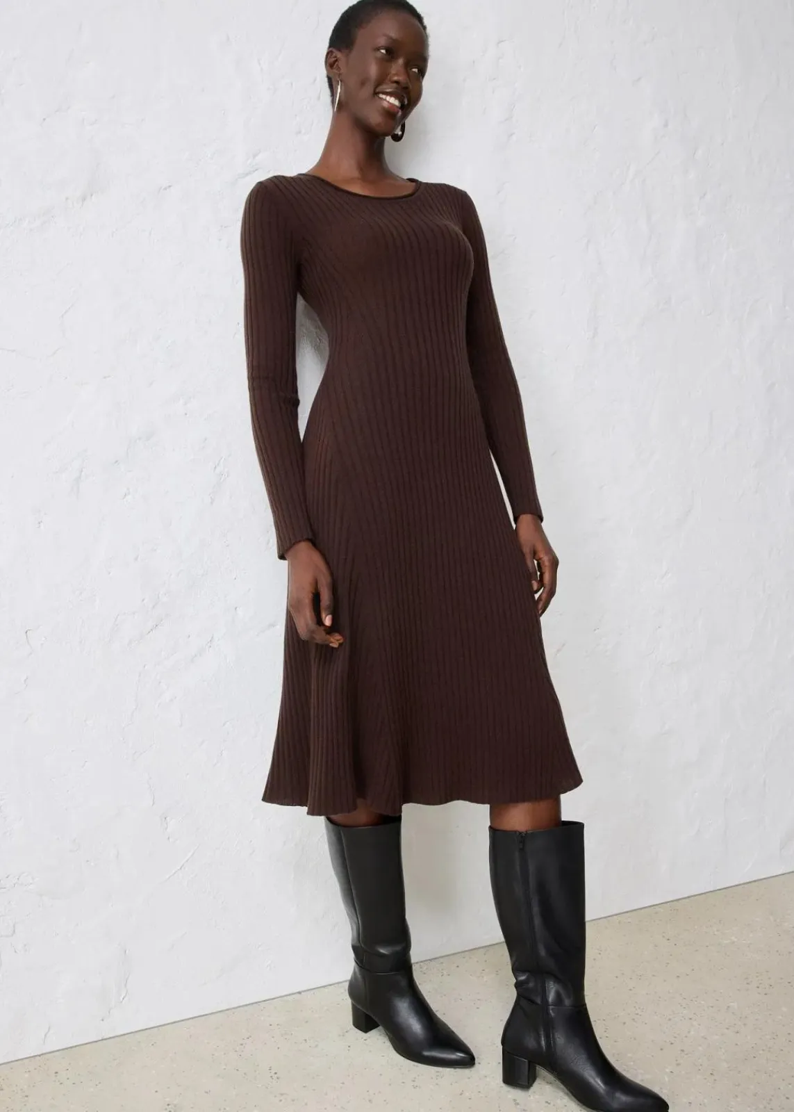 bonprix Kleider|Strickmode^Strickkleid aus Merinowolle dunkelbraun