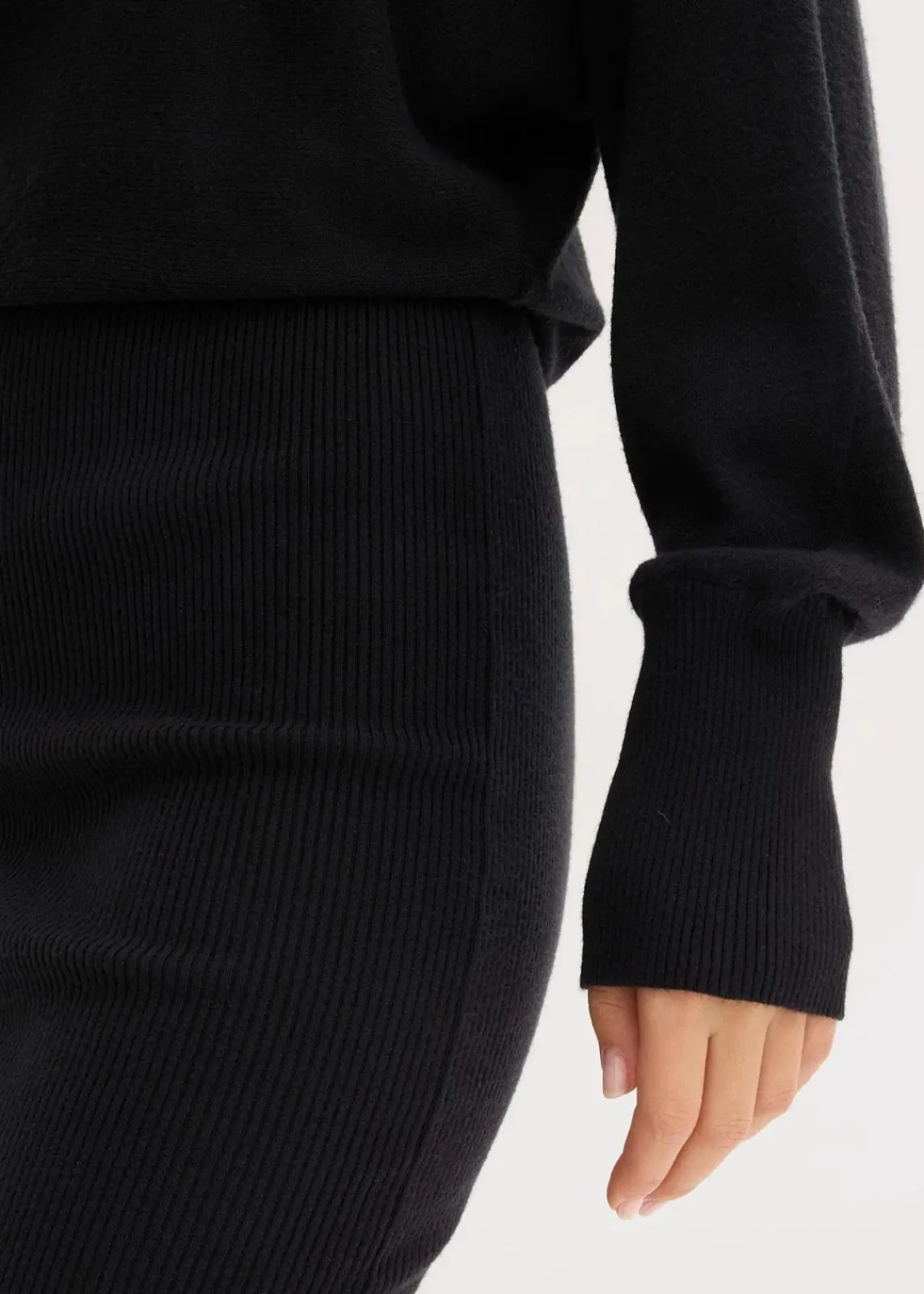 bonprix Bekleidung·Umstandsmode|Bekleidung·Pullover & Strickjacken^Strickkleid aus softem Viskose-Mix schwarz