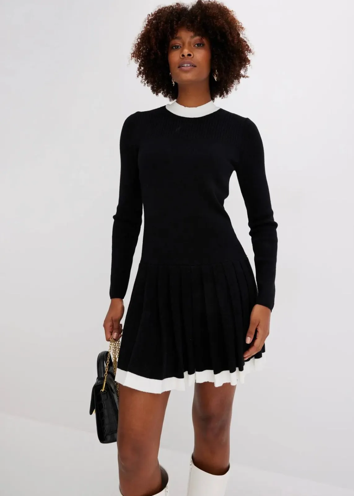 bonprix Strickmode|Kleider^Strickkleid aus Viskose-Mix schwarz/weiß