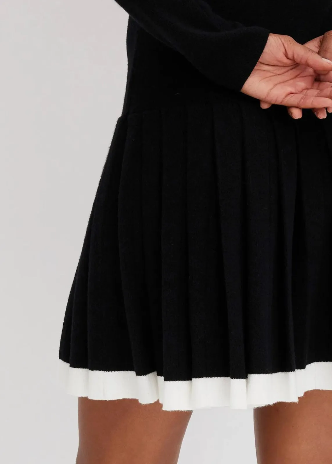 bonprix Strickmode|Kleider^Strickkleid aus Viskose-Mix schwarz/weiß