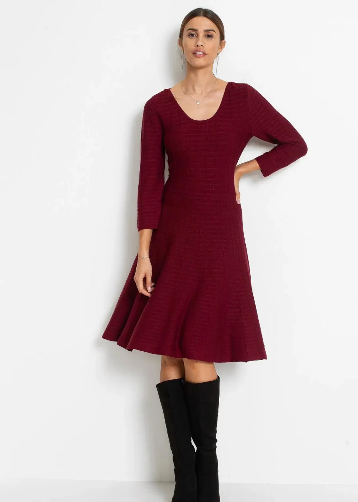 bonprix Kleider|Bekleidung·Pullover & Strickjacken^Strickkleid aus weichem Viskose-Mix rubinrot/schwarz