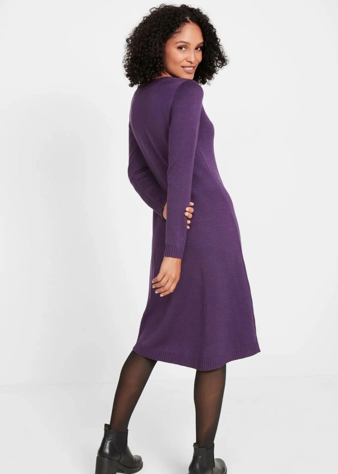 bonprix Kleider|Basics^Strickkleid in ausgestellter Form dunkellila