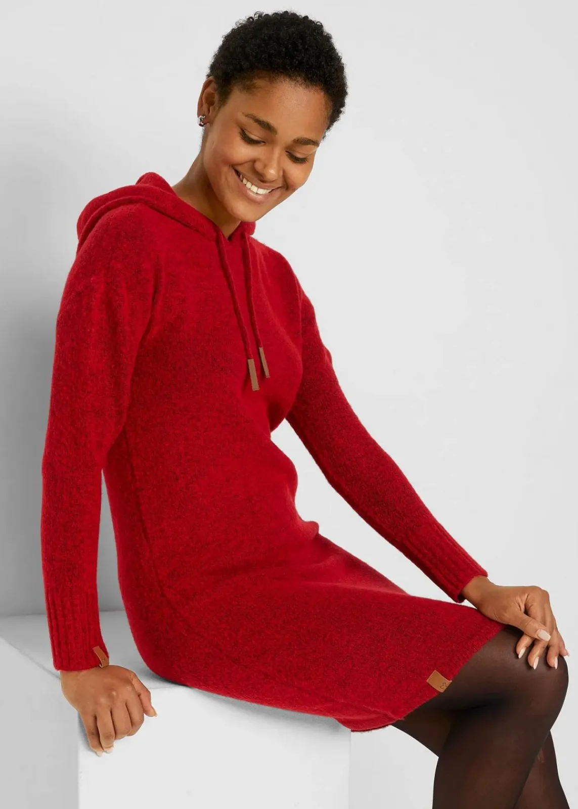 bonprix Kleider|Strickmode^Strickkleid mit Kapuze tiefrot