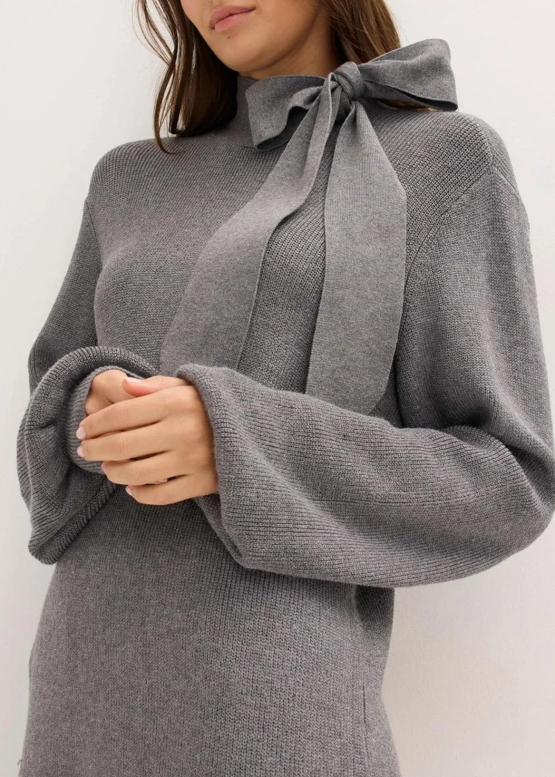 bonprix Bekleidung·Umstandsmode|Strickmode^Strickkleid mit Schleife aus softem Viskose-Mix grau meliert