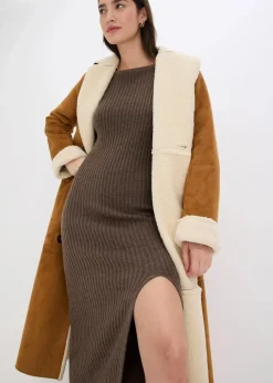 bonprix Bekleidung·Umstandsmode|Kleider^Strickkleid mit Schlitz lehmbraun