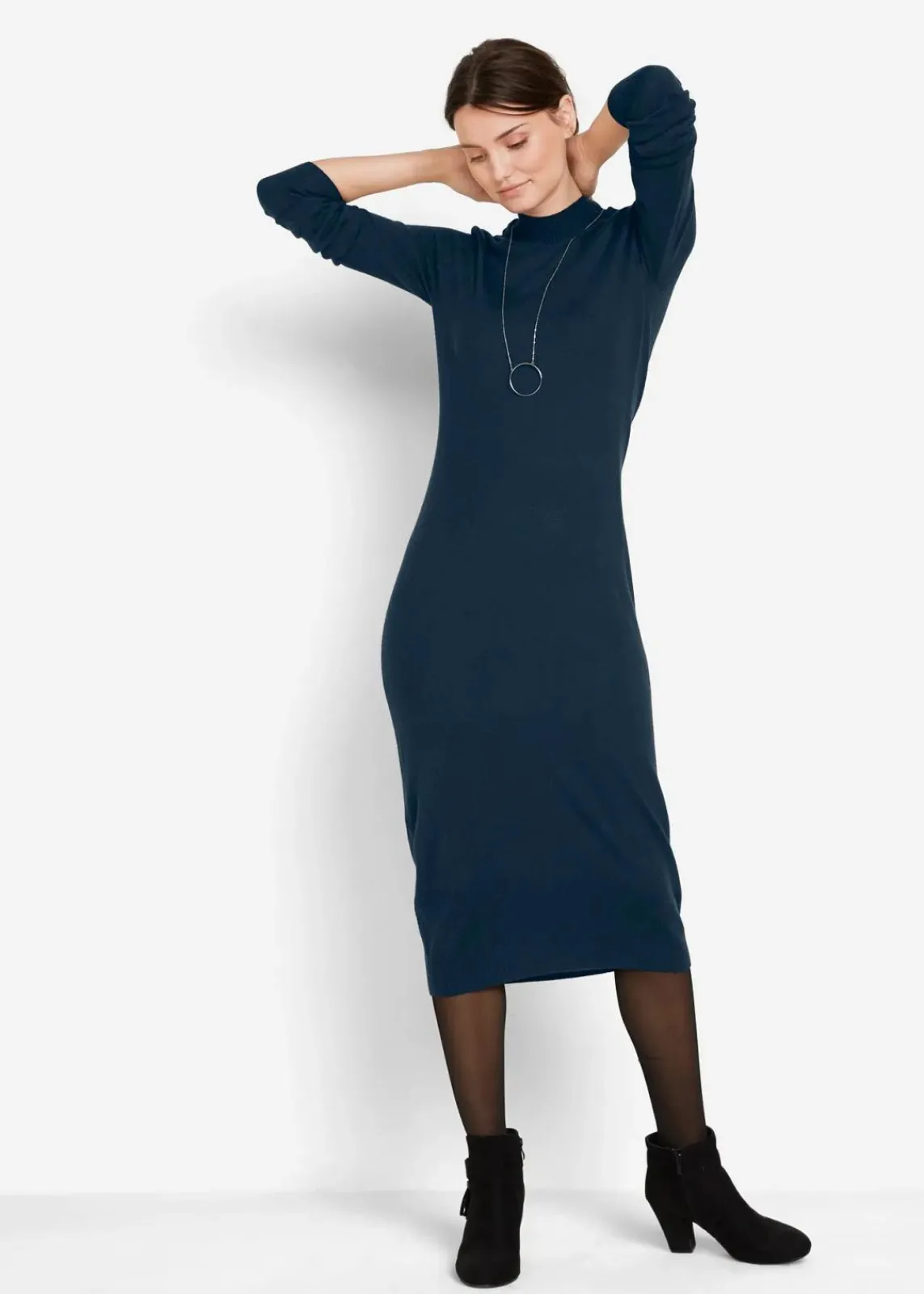 bonprix Kleider|Basics^Strickkleid mit Stehkragen dunkelblau