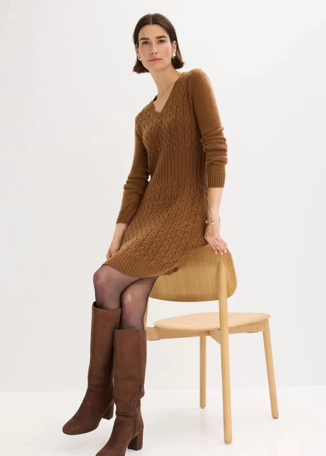 bonprix Bekleidung·Umstandsmode|Kleider^Strickkleid mit Zopfmuster pimentbraun
