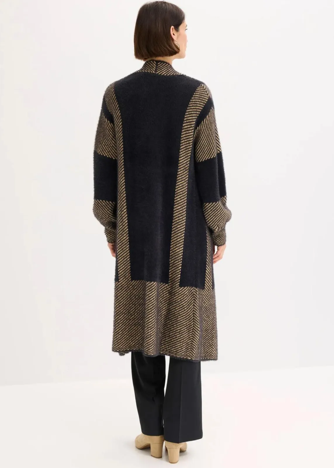 bonprix Kurzgrößen|Bekleidung·Jeans^Strickmantel schwarz/latte macchiato