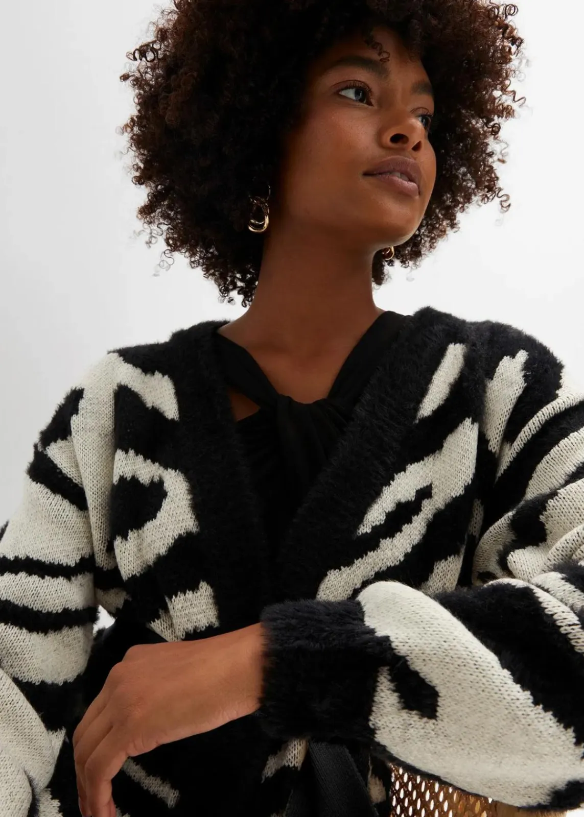 bonprix Bekleidung·Umstandsmode|Strickmode^Strickmantel beige/schwarz zebra bedruckt