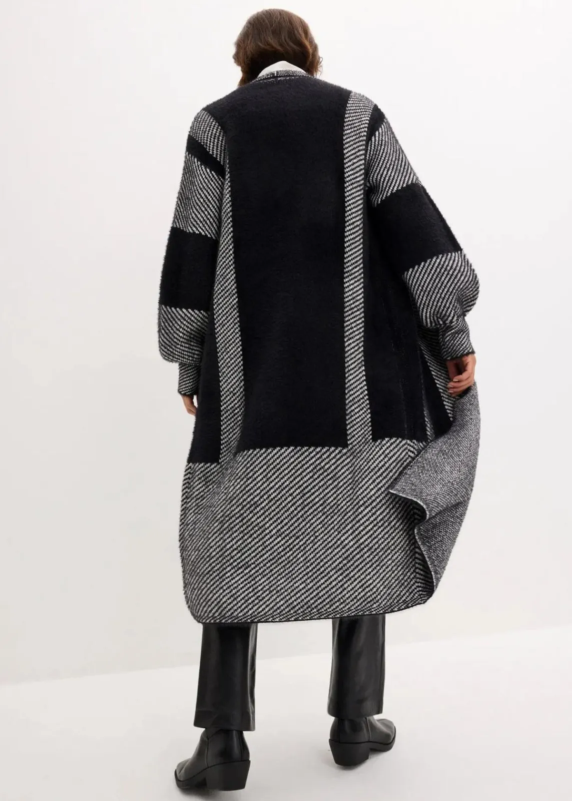 bonprix Strickmode|Bekleidung·Umstandsmode^Strickmantel schwarz/wollweiß bedruckt