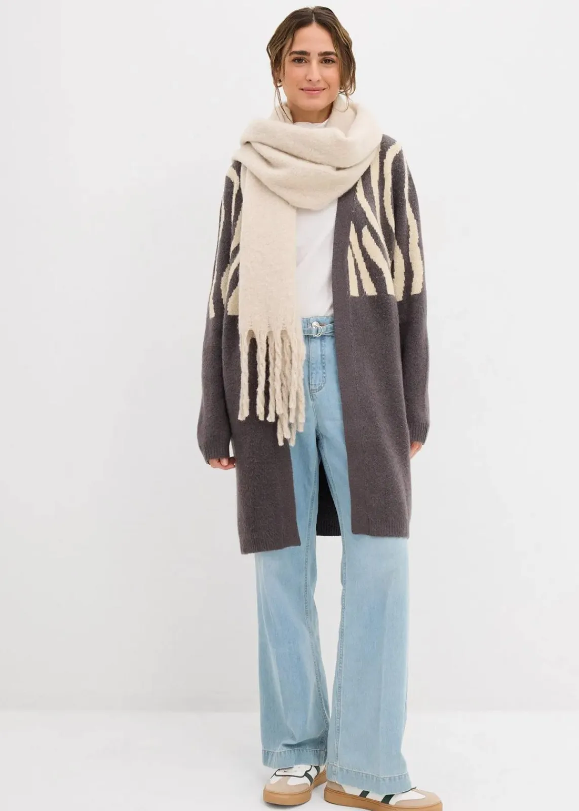 bonprix Bekleidung·Umstandsmode|Bekleidung·Jeans^Strickmantel mit Zebra Druck anthrazit/hellsand zebra
