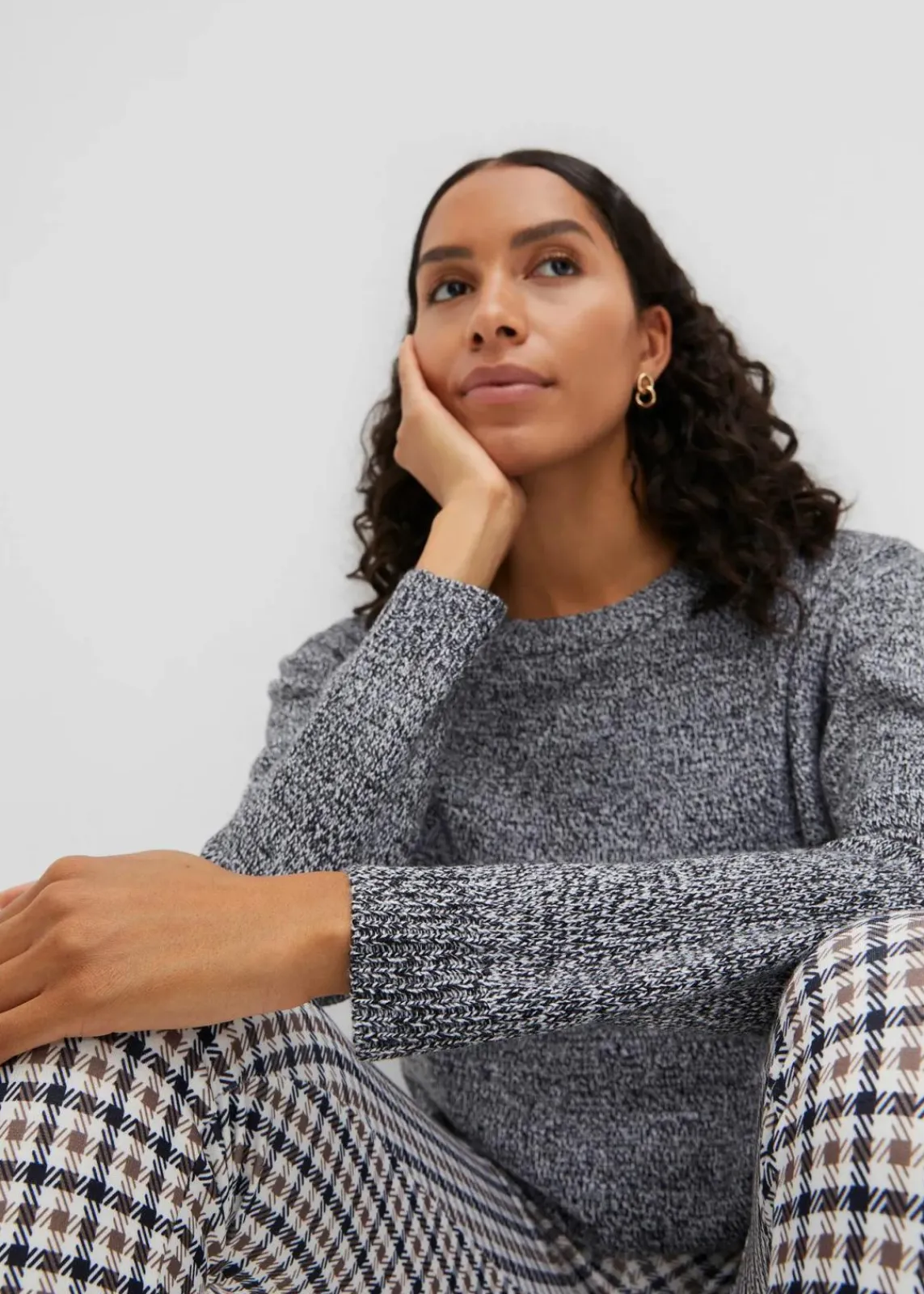 bonprix Bekleidung·Umstandsmode|Bekleidung·Jeans^Strick-Pullover mit Rundhals-Ausschnitt in Melange anthrazit meliert