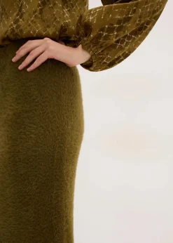 bonprix Röcke^Strickrock aus flauschigem Federgarn erdoliv