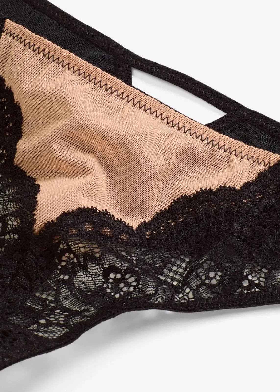 bonprix Wäsche·Dessous|Wäsche·Höschen^String mit nahtloser Hinterhose schwarz
