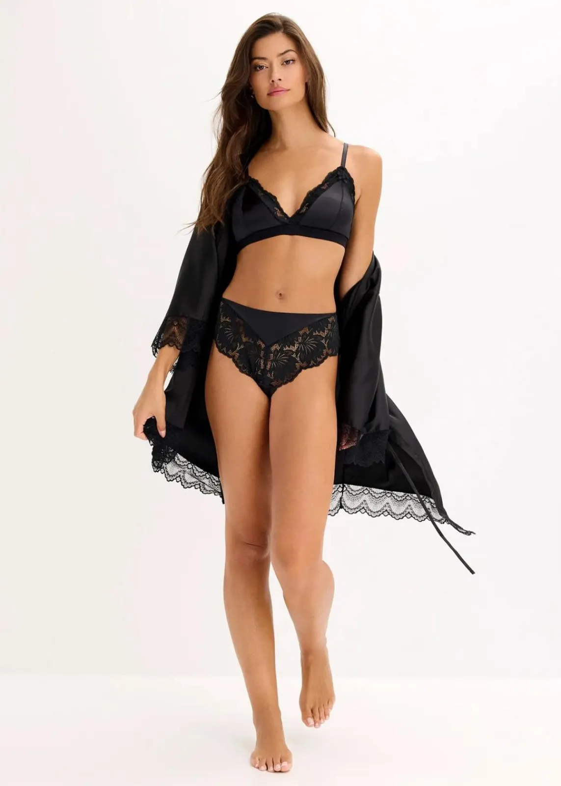 bonprix Wäsche·Dessous|Wäsche·Höschen^String Panty aus glänzendem Material schwarz
