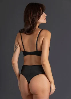 bonprix Große Cups D-H|Erotikwäsche^Stringbody ouvert mit Wetlook schwarz