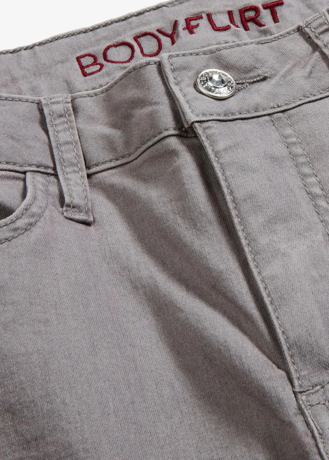 bonprix Jeans|Bekleidung·Shirts & Tops^Super-Stretch-Jeans aus leichtem Material grau denim