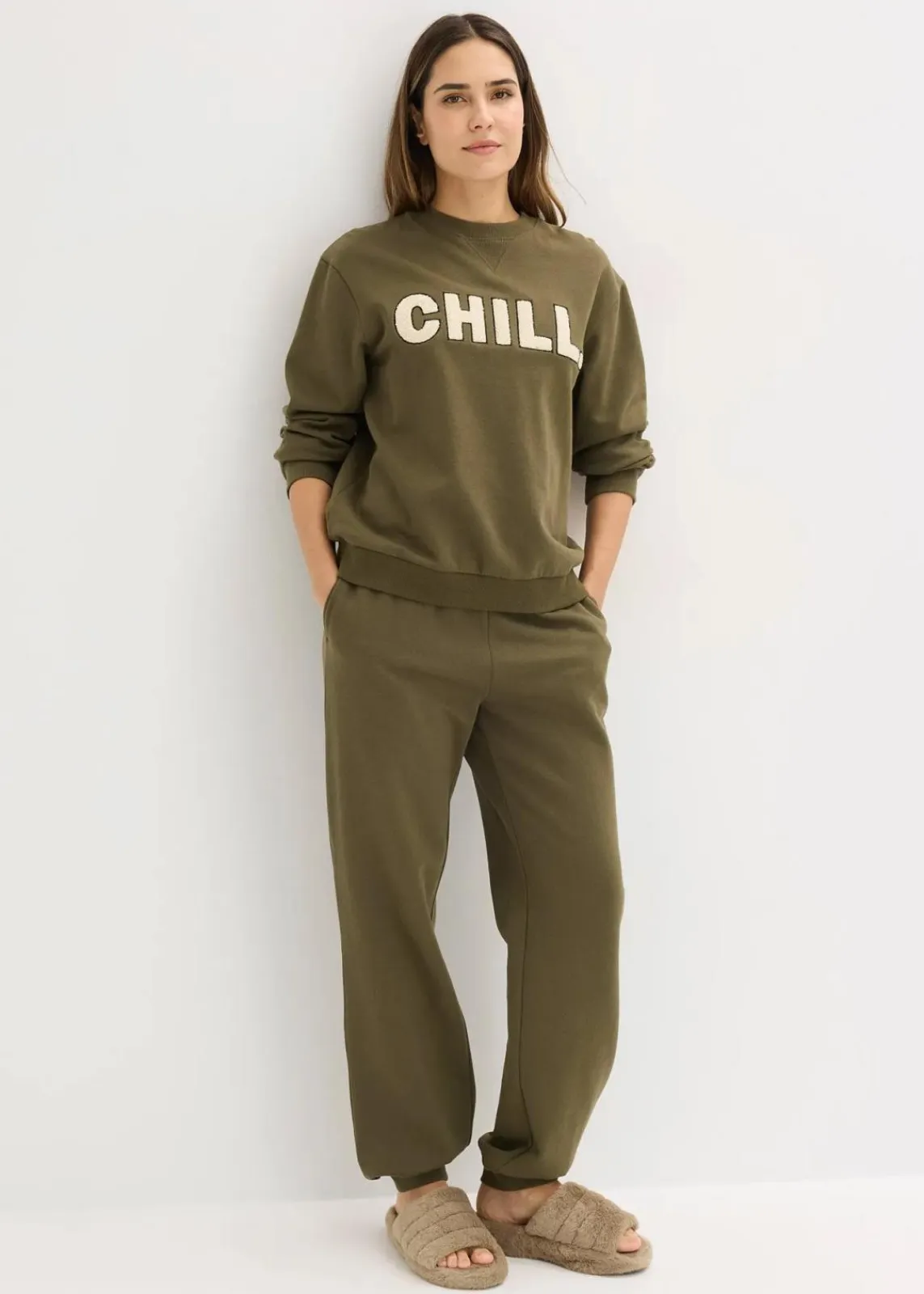 bonprix Wäsche·Homewear|Wäsche·Nachtwäsche^Sweat Hausanzug dunkeloliv