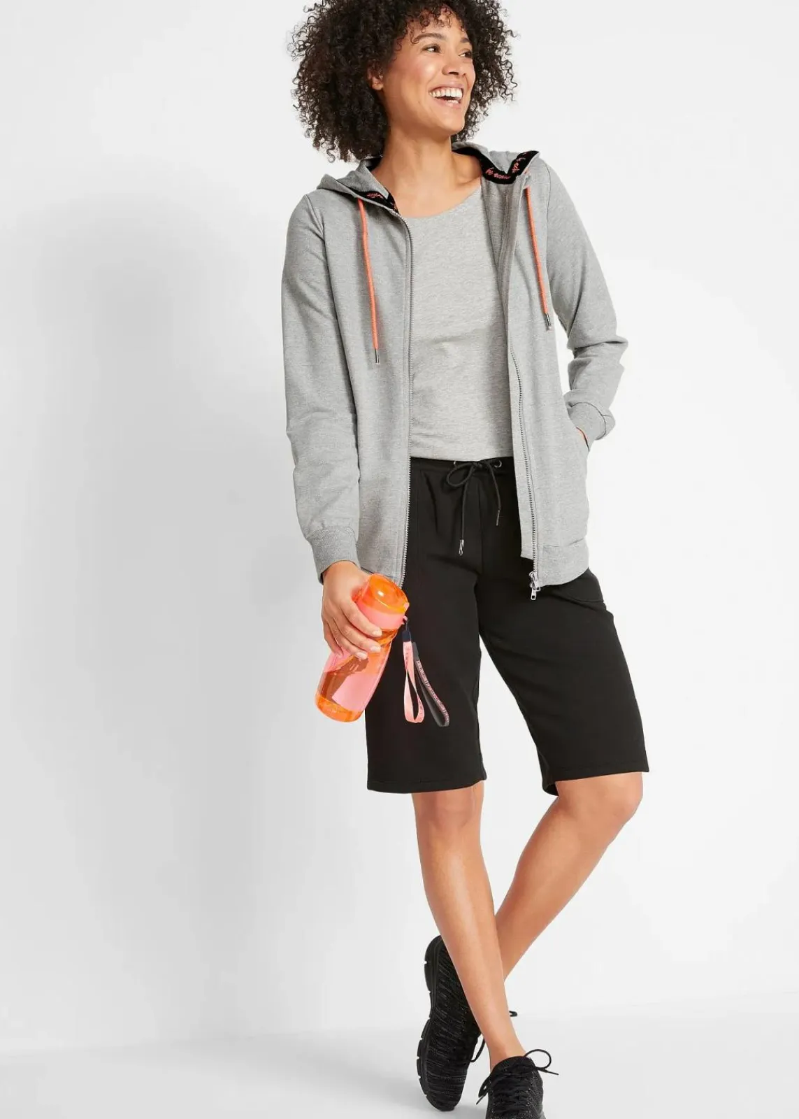 bonprix Bekleidung·Outdoorbekleidung|Bekleidung·Röcke^Sweat-Bermuda aus reiner Baumwolle schwarz